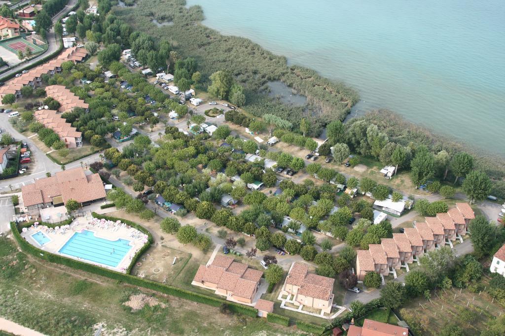 Residence Villaggio Tiglio Sirmione Buitenkant foto