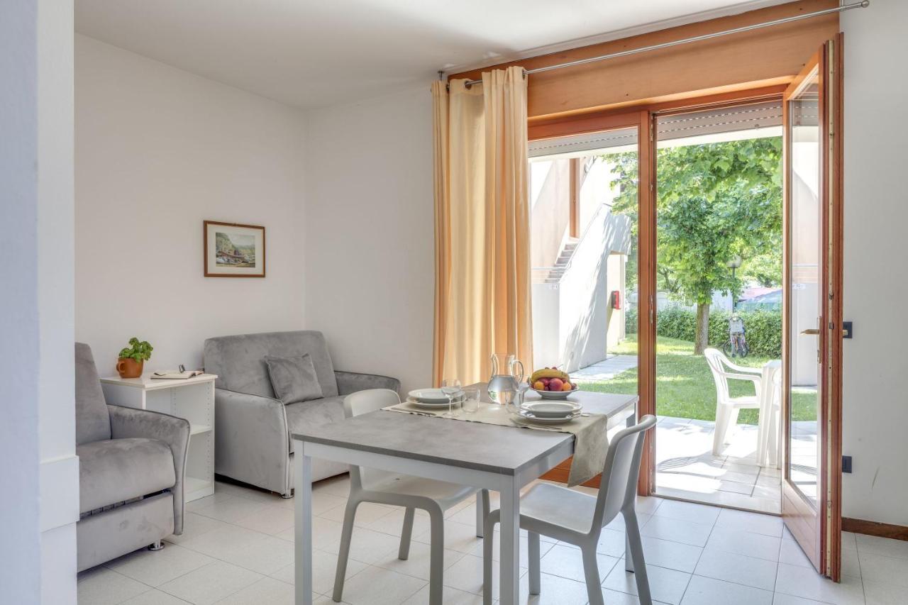 Residence Villaggio Tiglio Sirmione Buitenkant foto