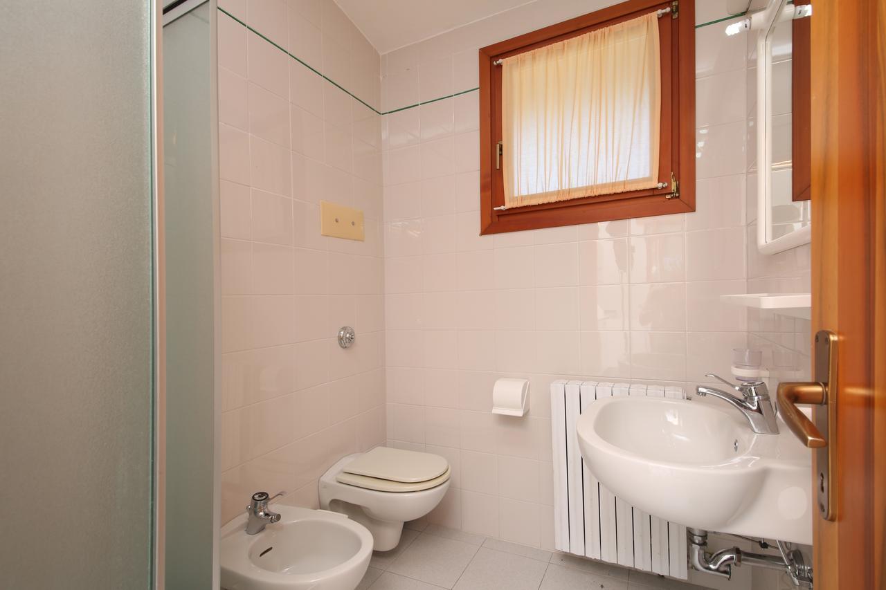 Residence Villaggio Tiglio Sirmione Buitenkant foto