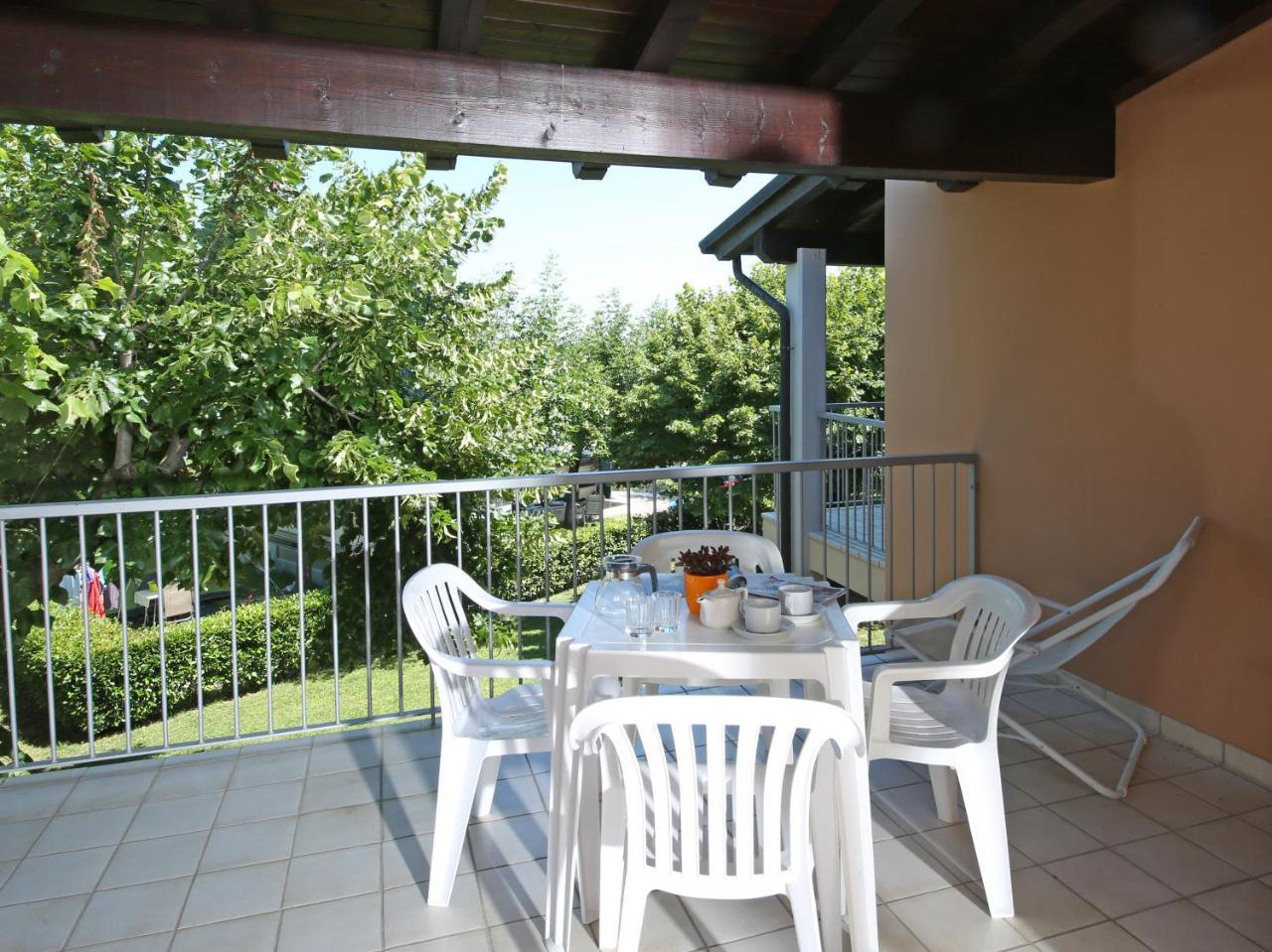 Residence Villaggio Tiglio Sirmione Buitenkant foto